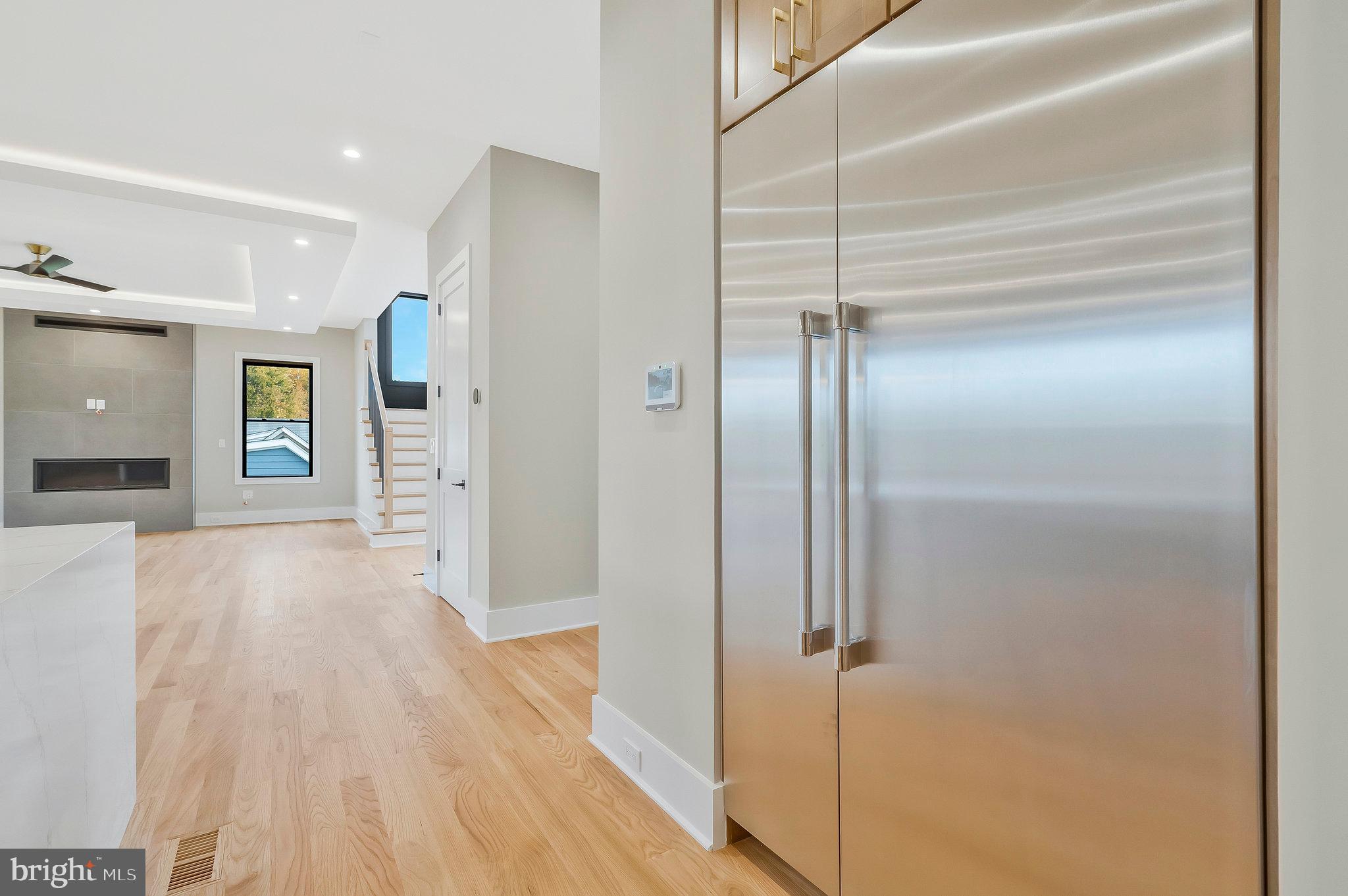 1907 Foxhall Road McLean, VA 22101 - Photo 24 of 100 Stainless steel Thermador appliances