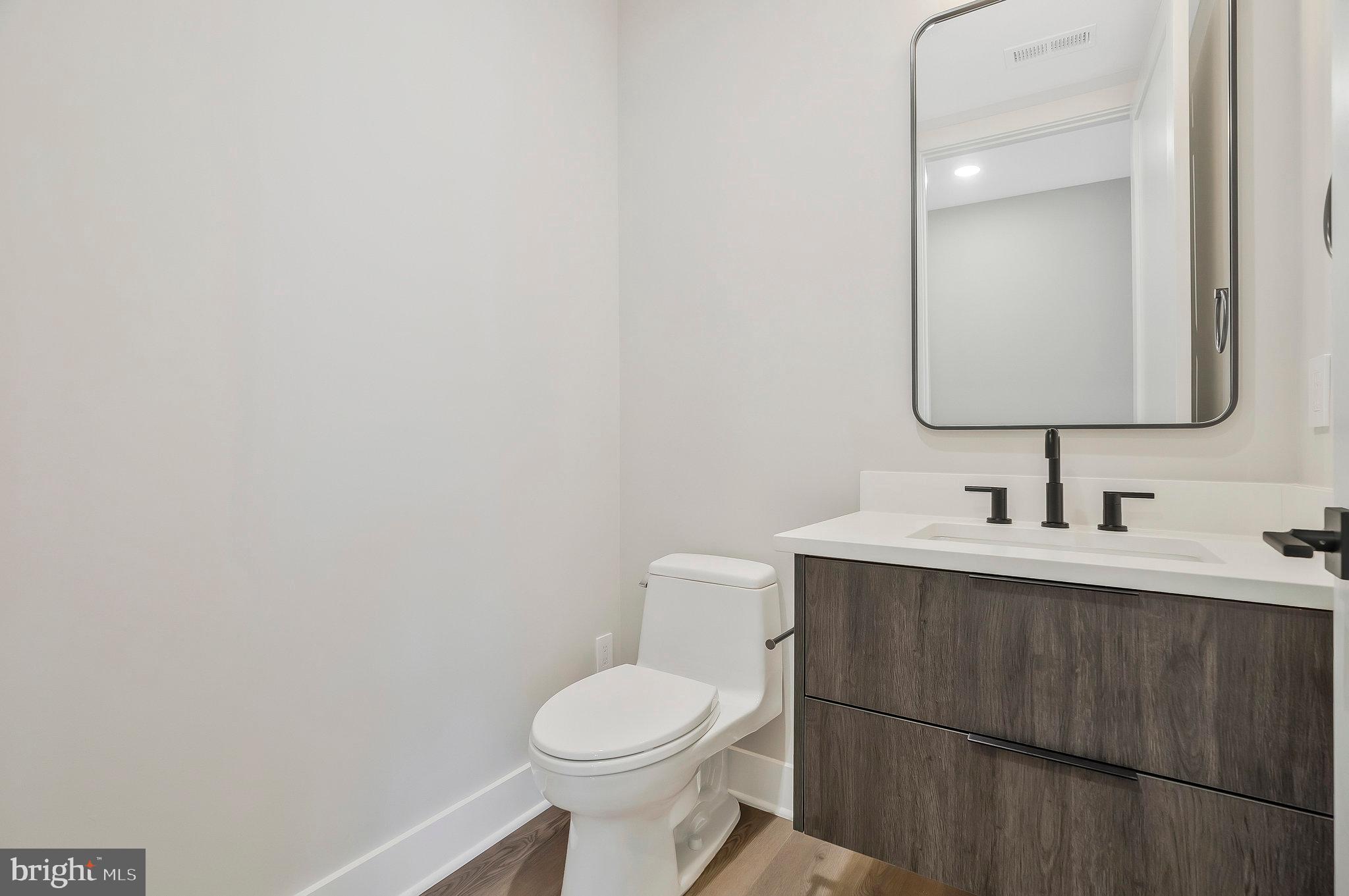 1907 Foxhall Road McLean, VA 22101 - Photo 28 of 100 Powder room