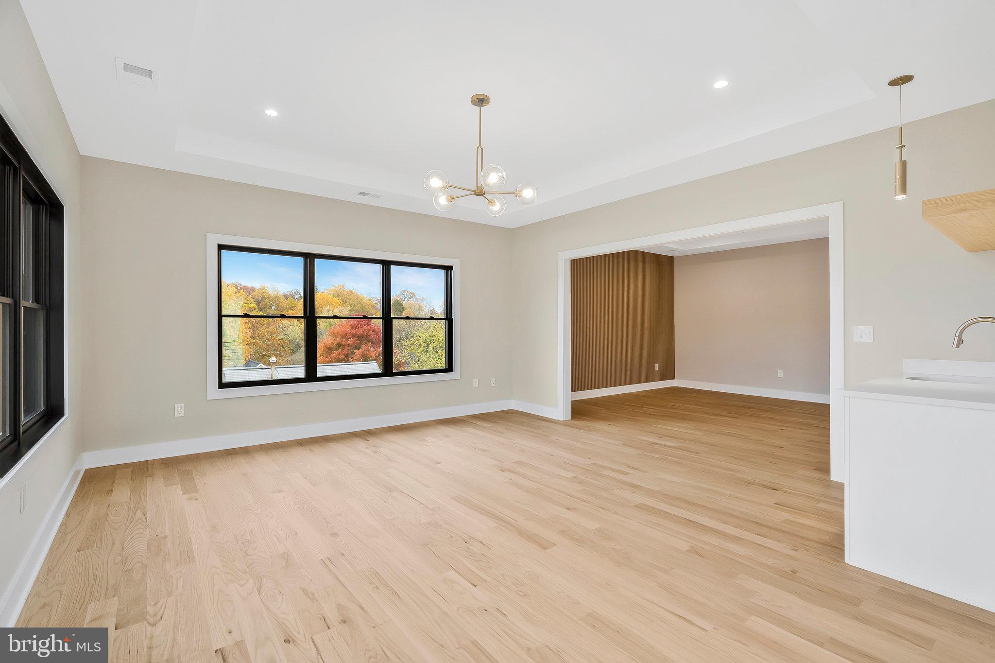1907 Foxhall Road McLean, VA 22101 - Photo 33 of 100 Large bedroom with a separate seating area