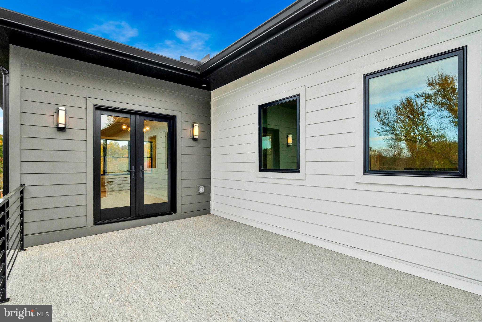 1907 Foxhall Road McLean, VA 22101 - Photo 50 of 100 Private balcony