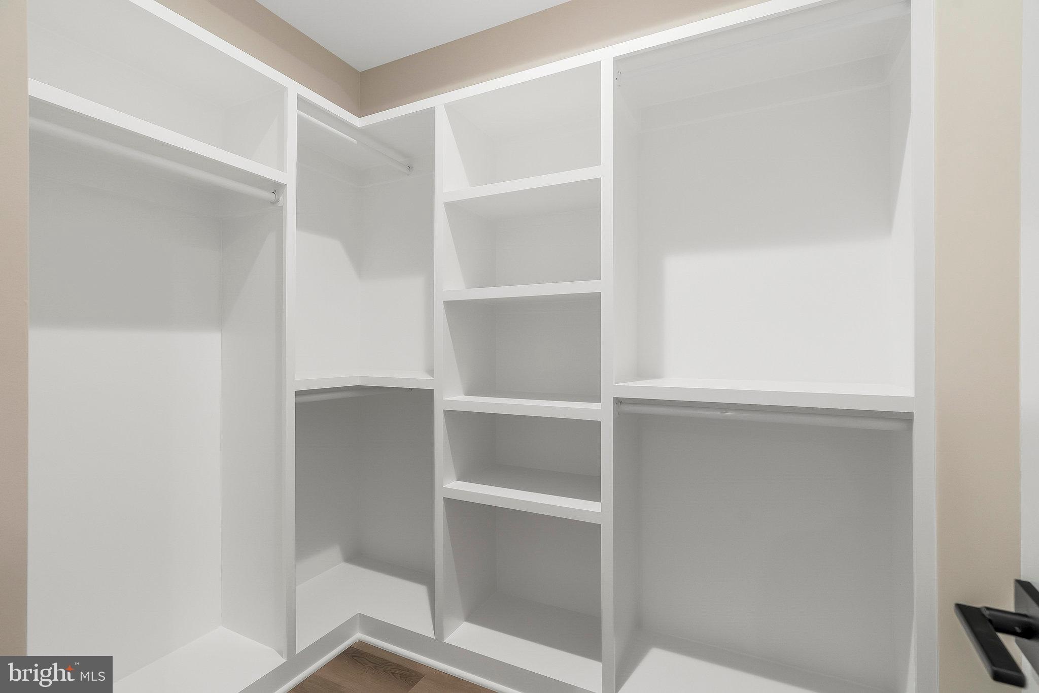 1907 Foxhall Road McLean, VA 22101 - Photo 64 of 100 Bedroom with full bathroom and walk-in closet