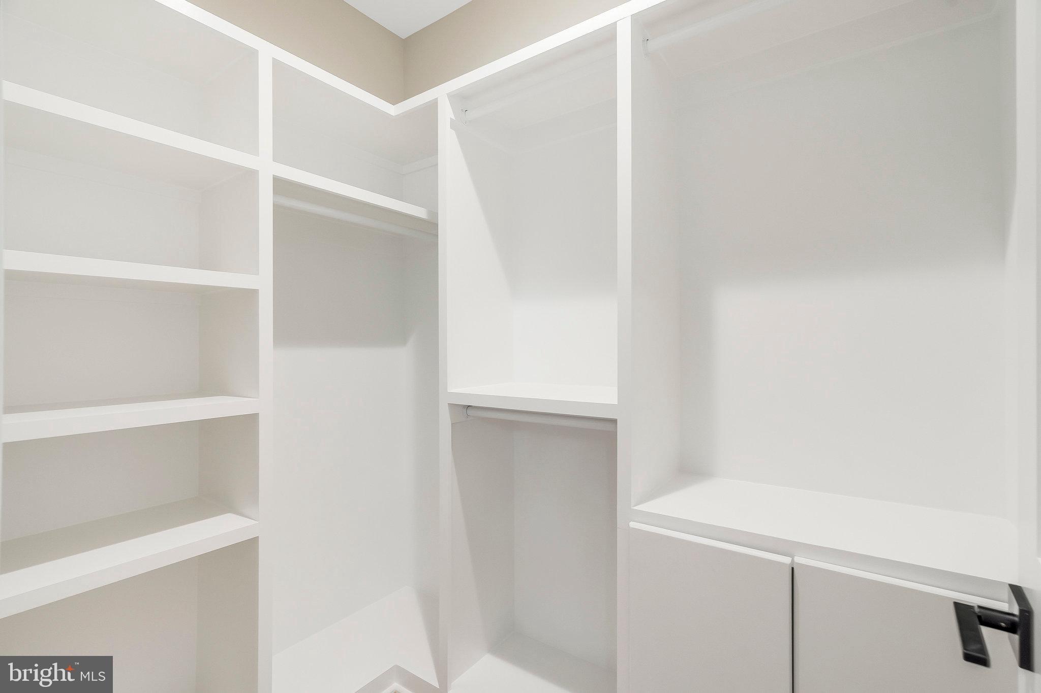 1907 Foxhall Road McLean, VA 22101 - Photo 65 of 100 Bedroom with full bathroom and walk-in closet