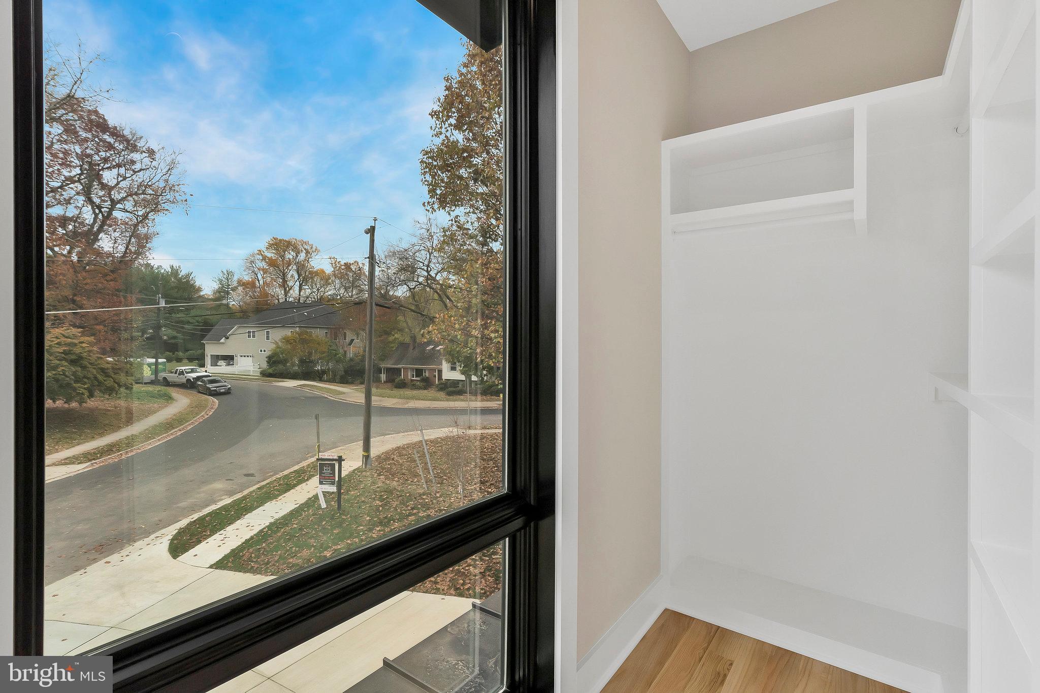 1907 Foxhall Road McLean, VA 22101 - Photo 68 of 100 Bedroom with full bathroom and walk-in closet