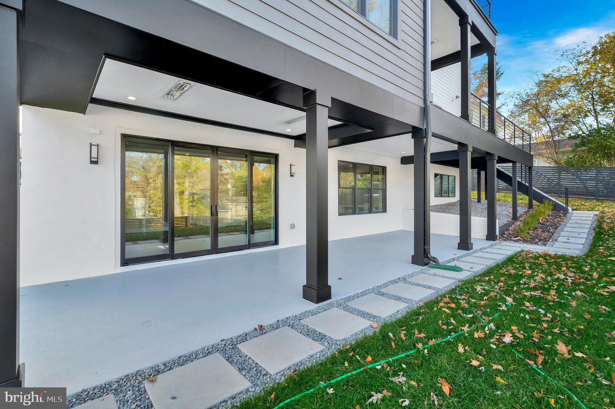 1907 Foxhall Road McLean, VA 22101 - Photo 93 of 100 Flagstone pavers