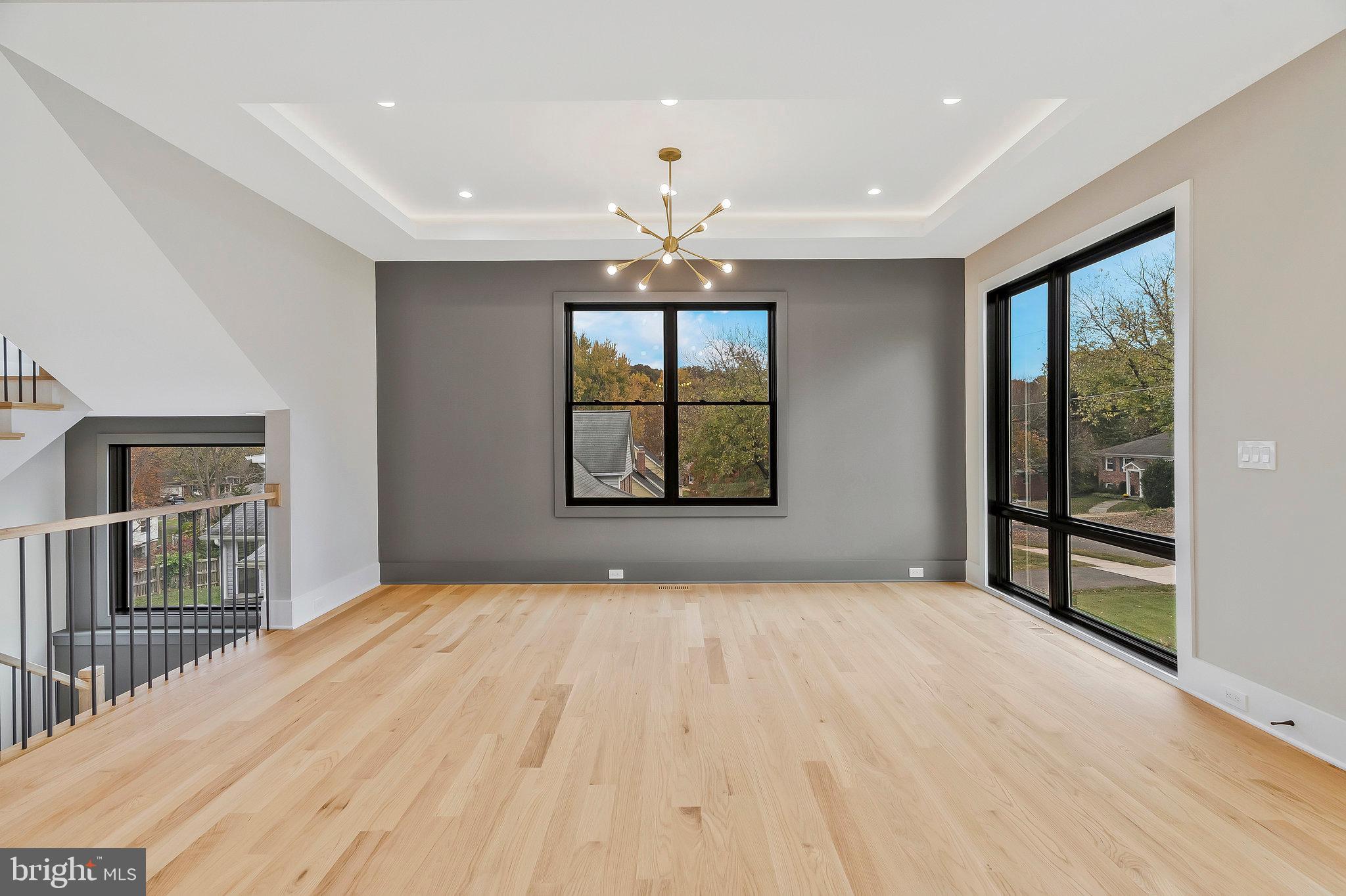 1907 Foxhall Road McLean, VA 22101 - Photo 10 of 100 Sunroom