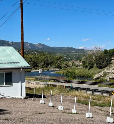 $675,000 | 10240 West Us Highway, Howard, CO 81233