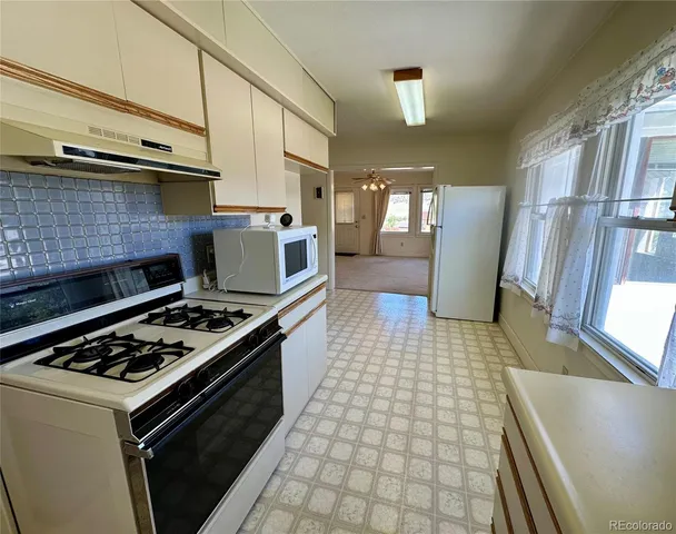 $675,000 | 10240 West Us Highway, Howard, CO 81233