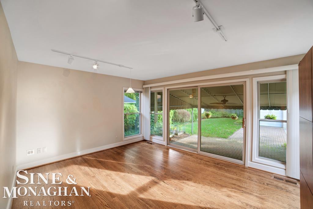 752-754 Neff Road Grosse Pointe, MI 48230 - Photo 19 of 41 50147162-e6a94244-2a4f-406c-b5e4-331b6a9be621.JPG
