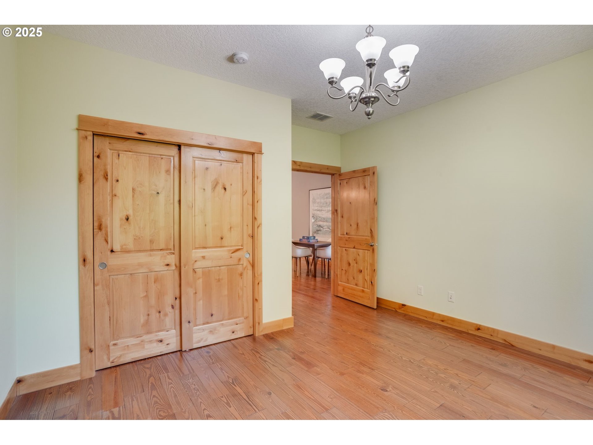 30076 Southeast Cemetery Road Estacada, OR 97023 - Photo 18 of 38 a view interior of the house