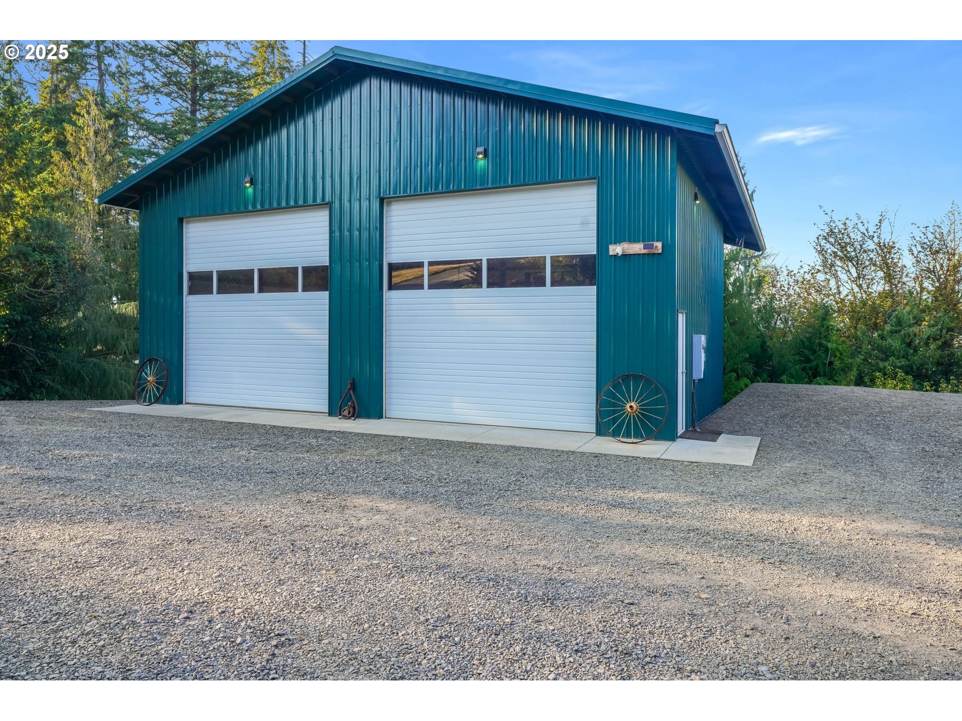 30076 Southeast Cemetery Road Estacada, OR 97023 - Photo 30 of 38 a view of backyard of house