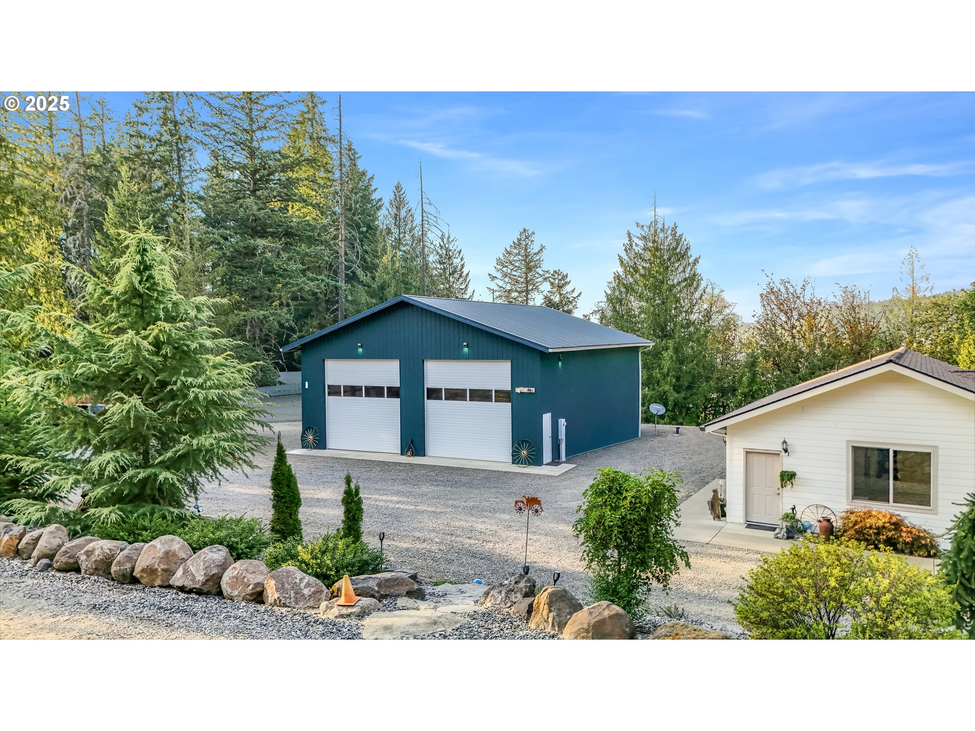 30076 Southeast Cemetery Road Estacada, OR 97023 - Photo 33 of 38 a house view with a outdoor space