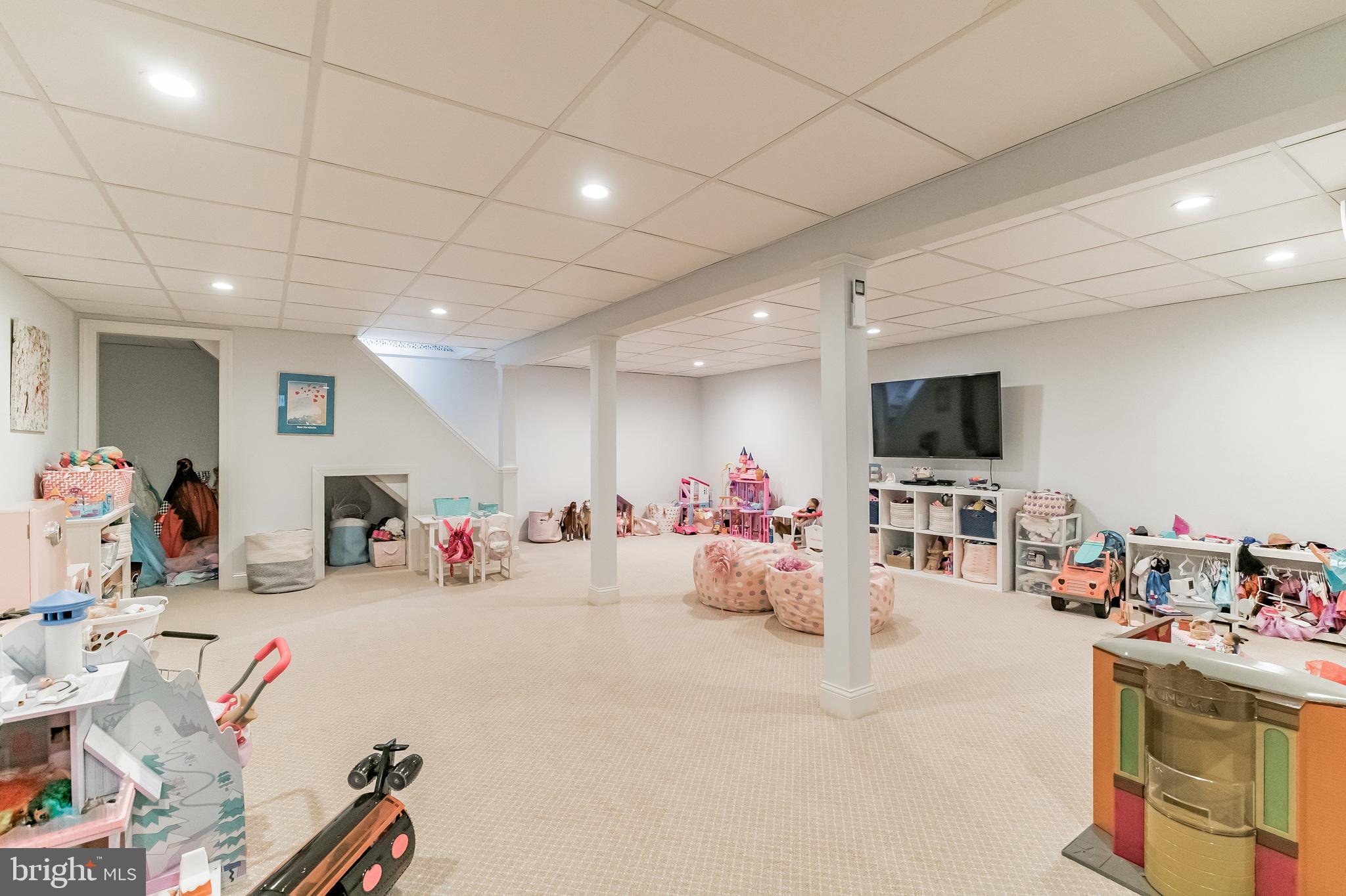 637 Valley Road Blue Bell, PA 19422 - Photo 34 of 46 Gallery Image 34