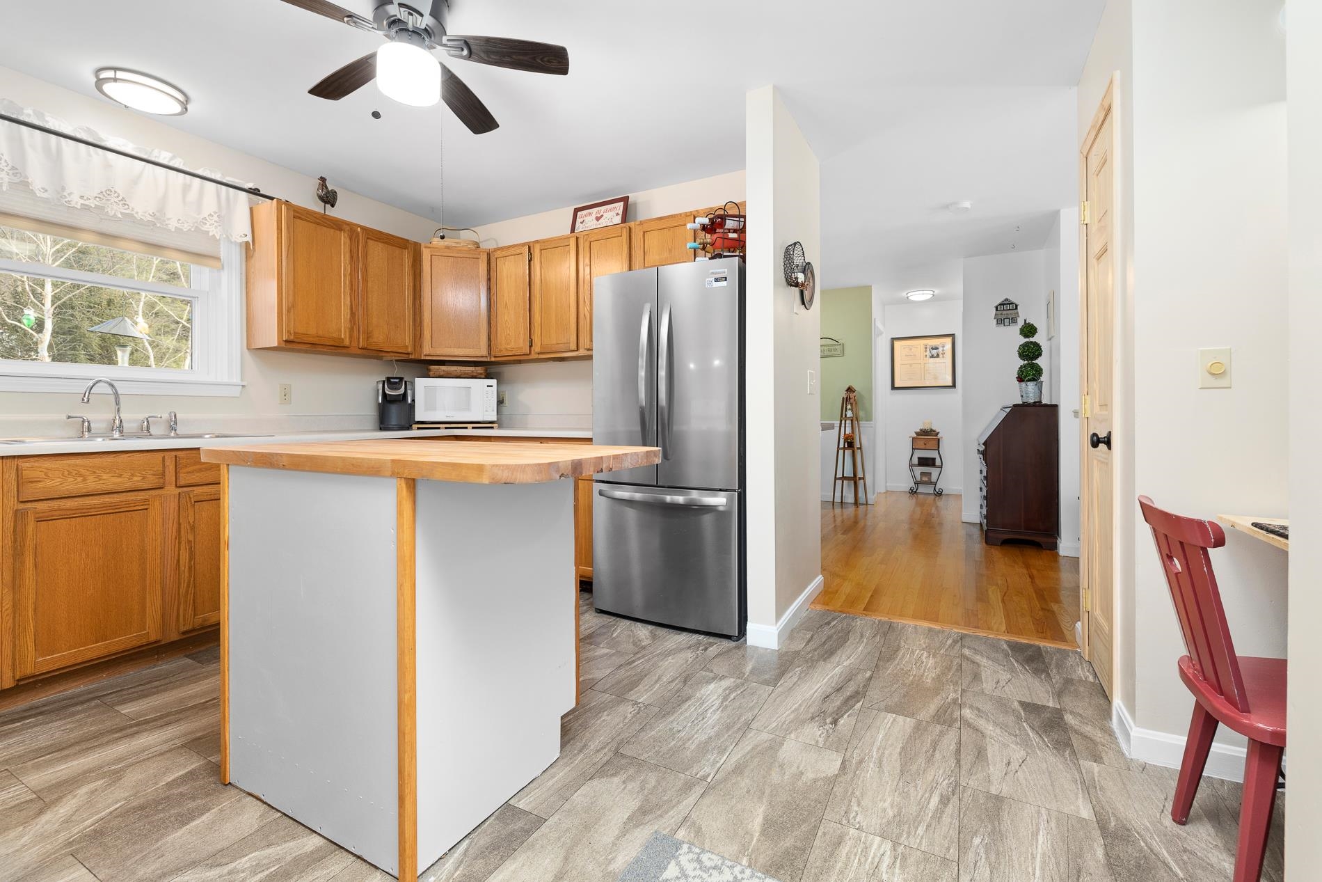89 Truell Road Hartford, VT 05001 - Photo 11 of 38 Gallery Image 11