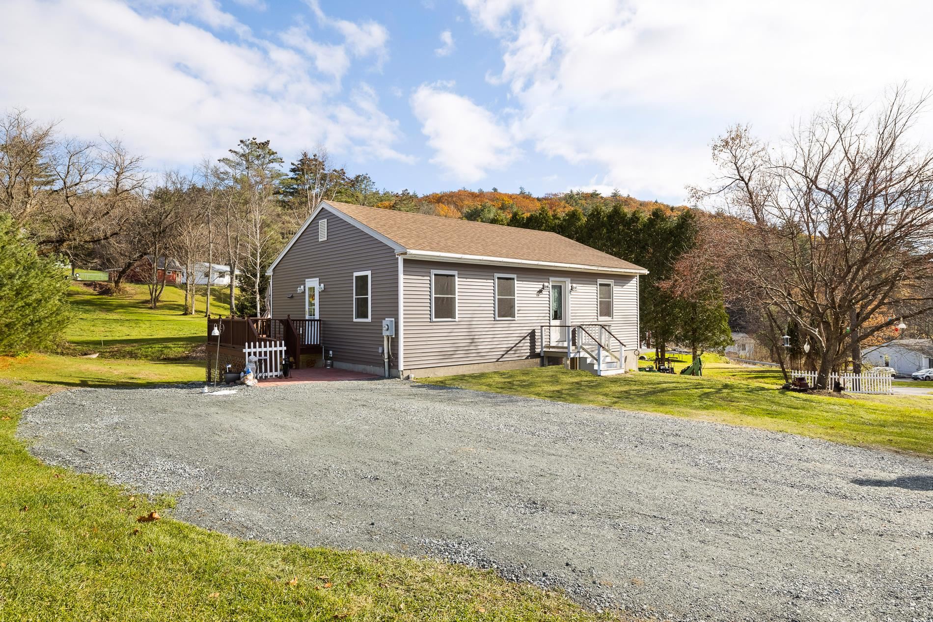 89 Truell Road Hartford, VT 05001 - Photo 24 of 38 Gallery Image 24