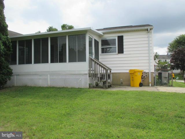 7757 Notley Road Pasadena, MD 21122 - Photo 2 of 20 Exterior (Rear)