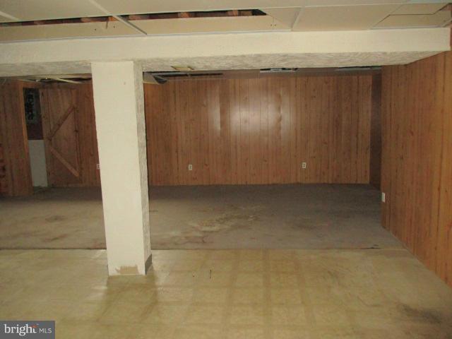 7757 Notley Road Pasadena, MD 21122 - Photo 17 of 20 Family Room