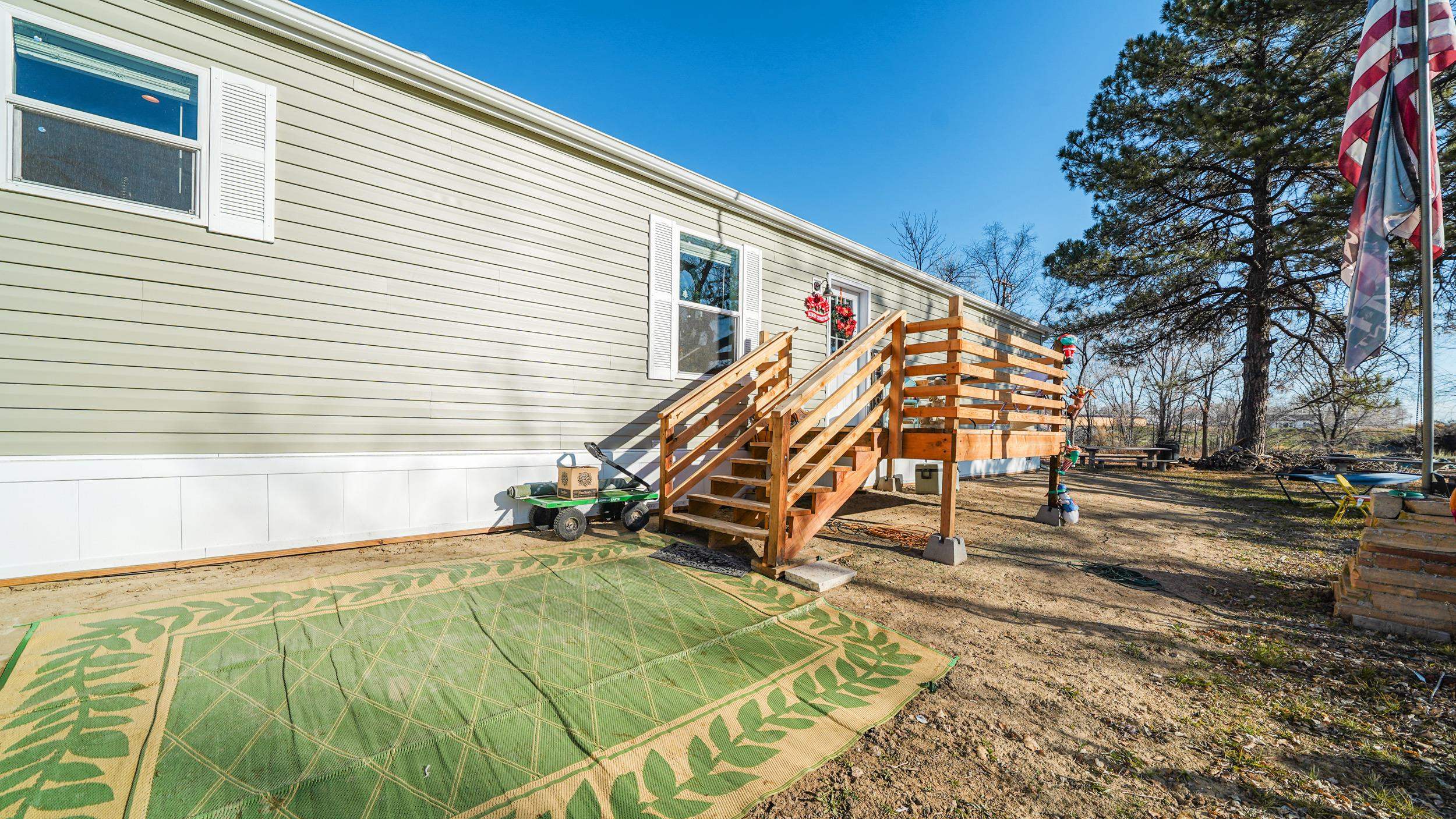 1296 M M 1/4 Road Loma, CO 81524 - Photo 4 of 30