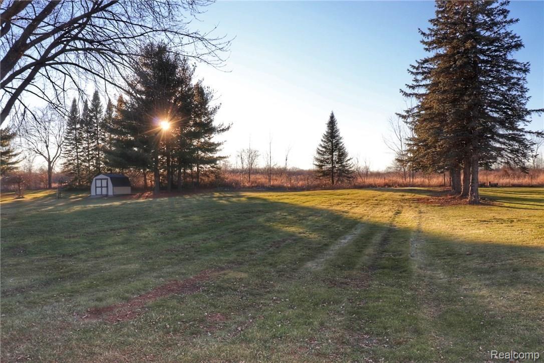 12466 Linden Road Linden, MI 48451 - Photo 5 of 27 AB24E19B-8B57-4340-9C18-1AA0D8C6AD1A.jpeg