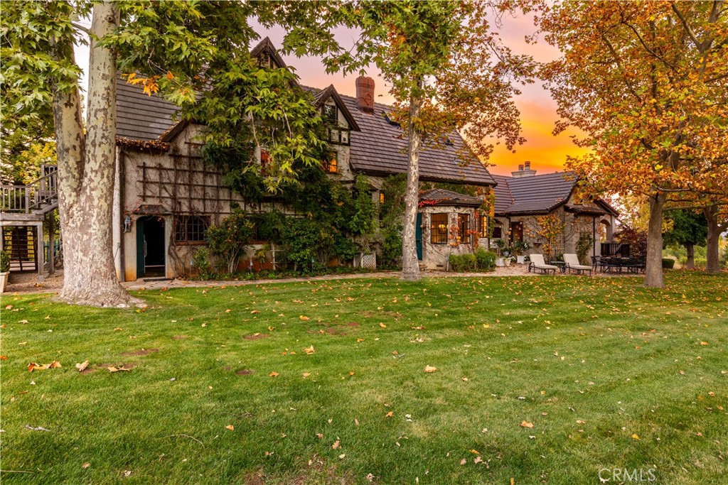 5415 Fairhills Road Paso Robles, CA 93446 - Photo 46 of 73 This home shows charm in so many ways, truly one of a kind.