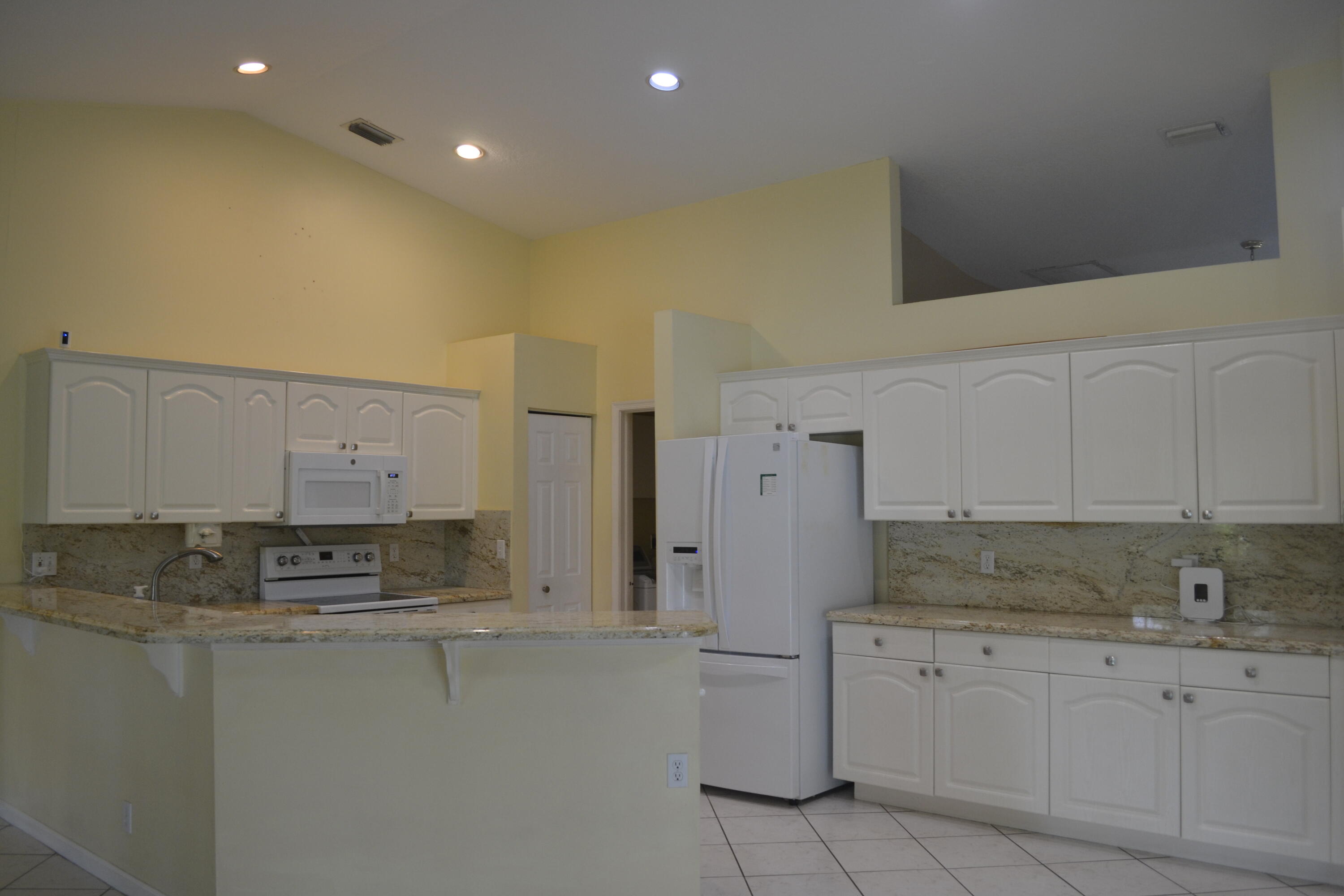 1104 Raintree Lane Wellington, FL 33414 - Photo 3 of 30 _DSC1169