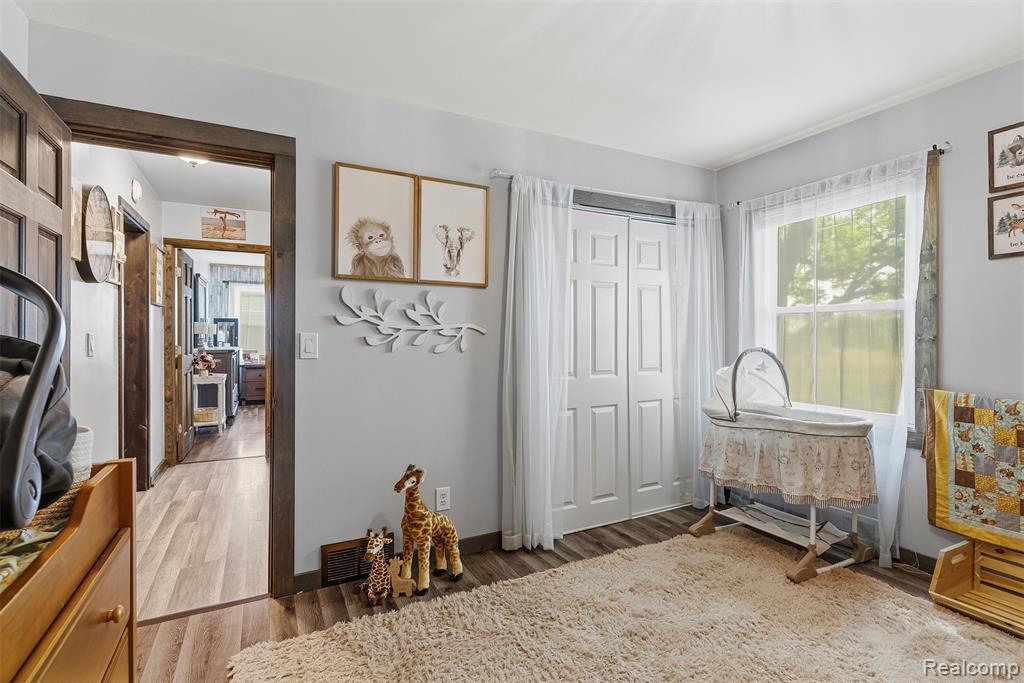 8403 Miller Road Swartz Creek, MI 48473 - Photo 16 of 37