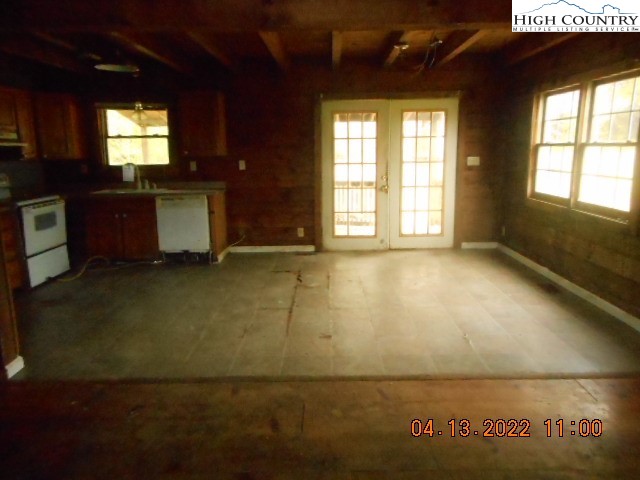 250 Hicks Grv Rd Extension Mooresboro, NC 28114 - Photo 7 of 28 an empty room with windows