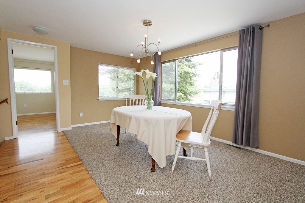2116 High Avenue Northeast Renton, WA 98056 - Photo 12 of 24