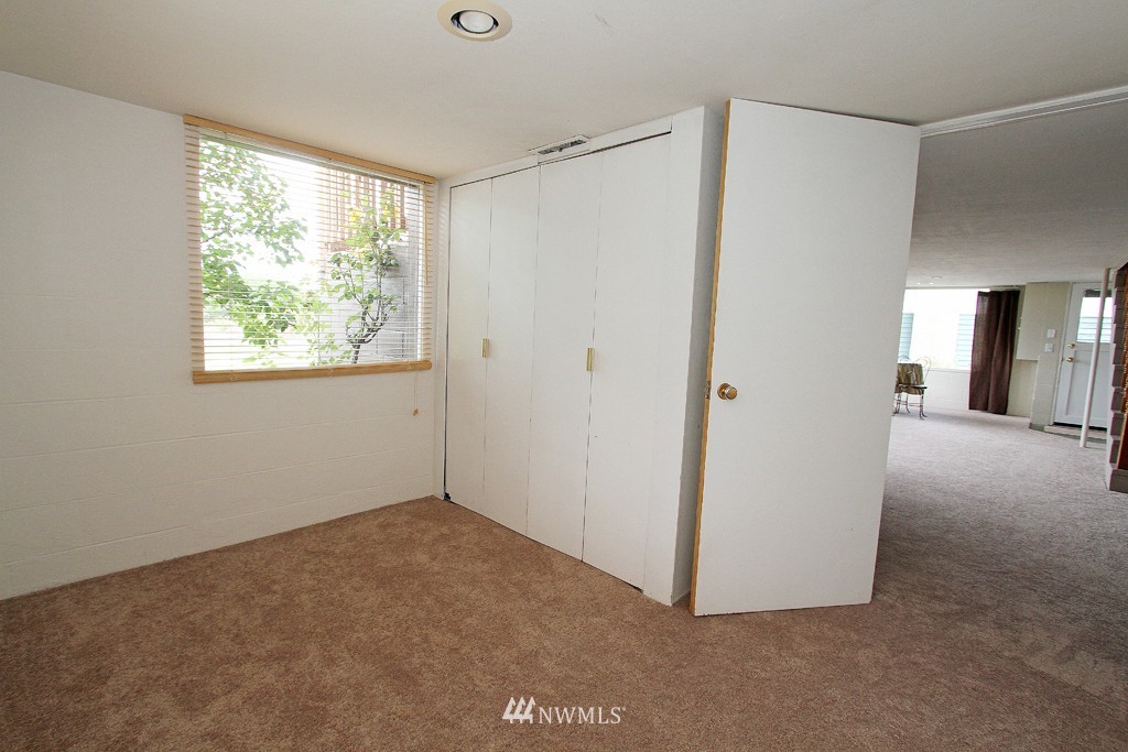 2116 High Avenue Northeast Renton, WA 98056 - Photo 20 of 24
