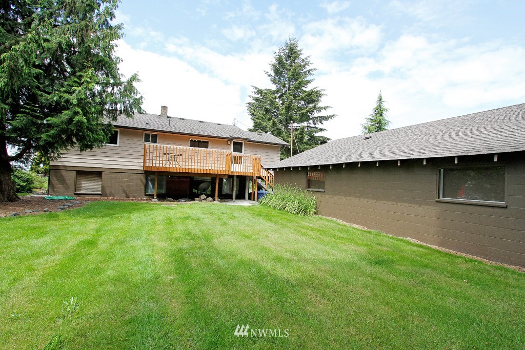 2116 High Avenue Northeast Renton, WA 98056 - Photo 7 of 24
