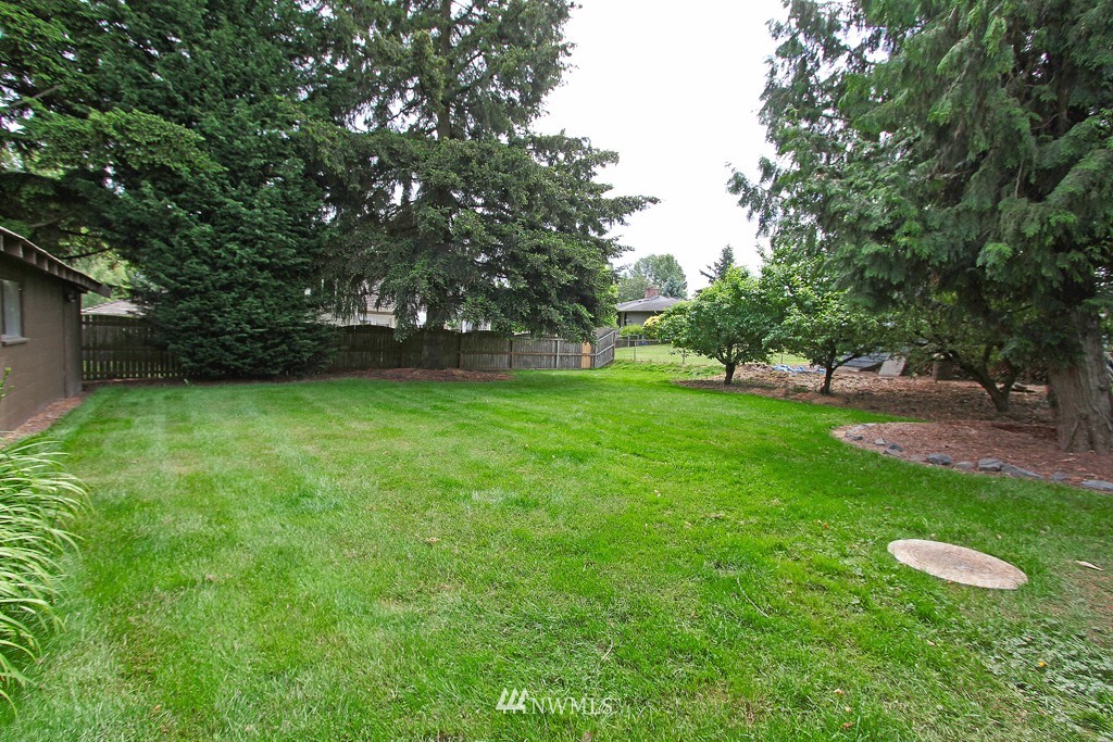 2116 High Avenue Northeast Renton, WA 98056 - Photo 9 of 24