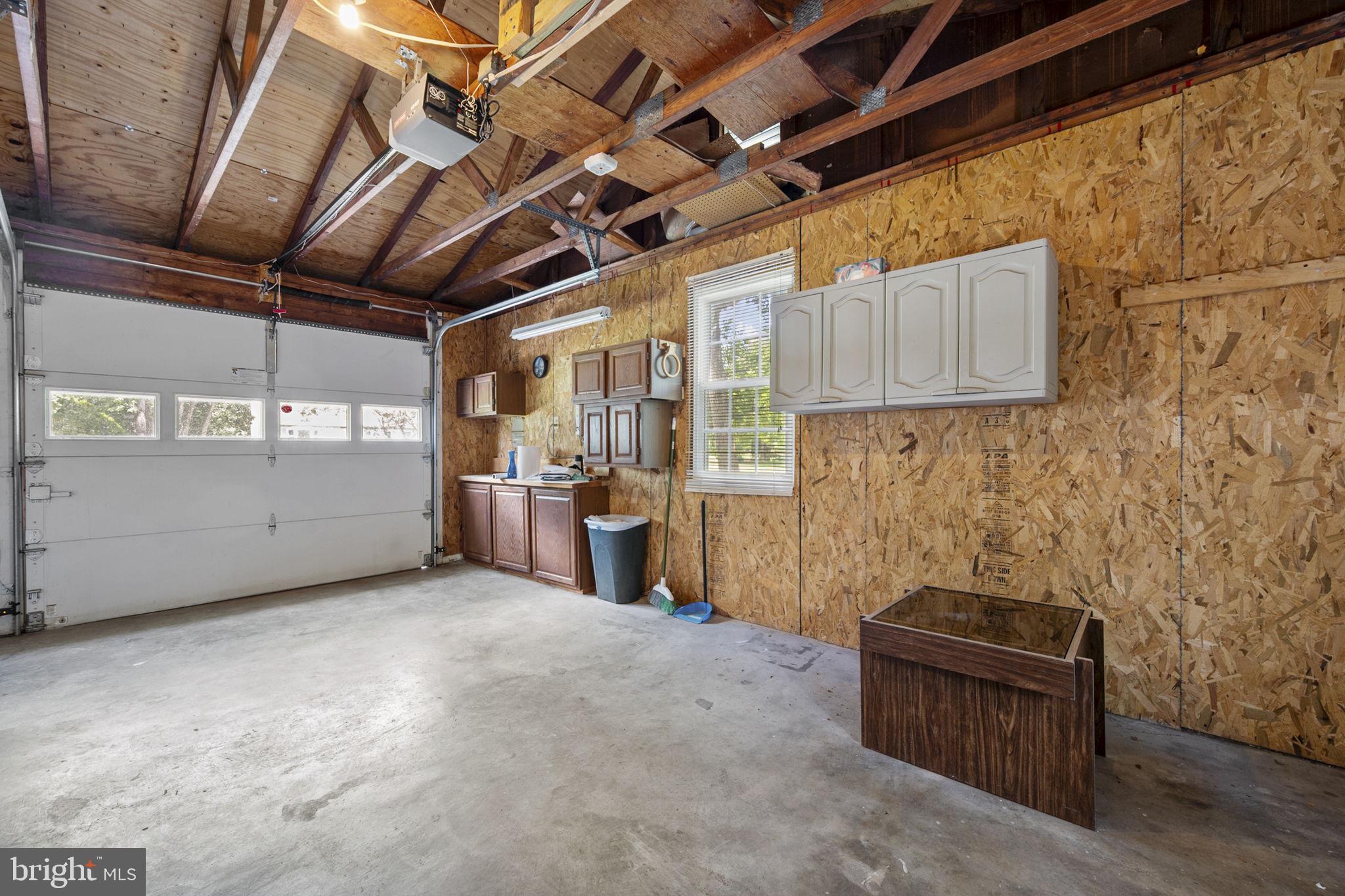 2422 Ivywood Road Reston, VA 20191 - Photo 47 of 72 Garage
