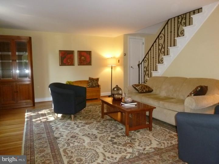 218 Wickford Road Havertown, PA 19083 - Photo 3 of 22 Living Room