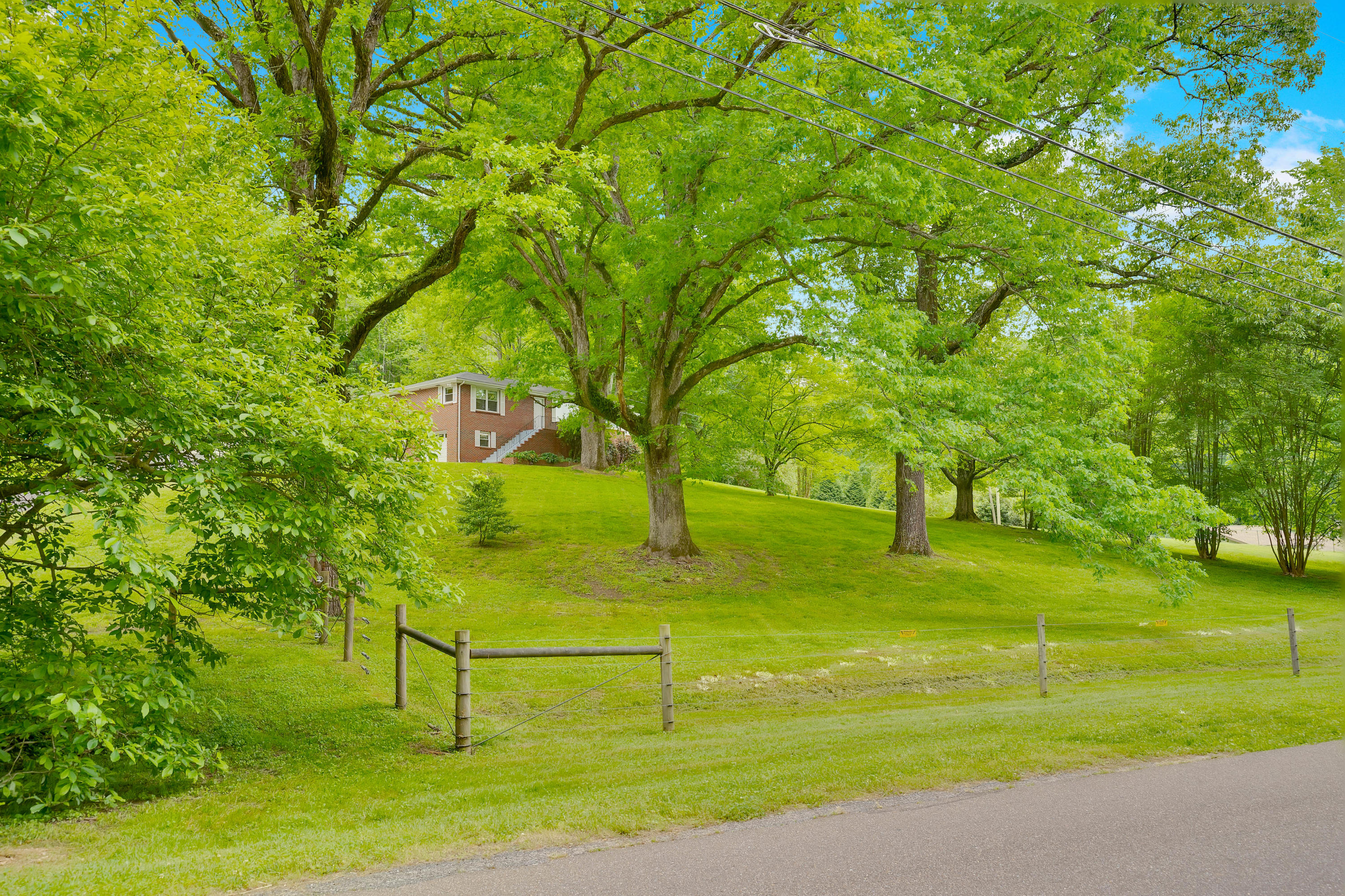 9208 Harrison Bay Road Harrison, TN 37341 - Photo 5 of 73 9208-Harrison-Bay-High-Res-Photos-46