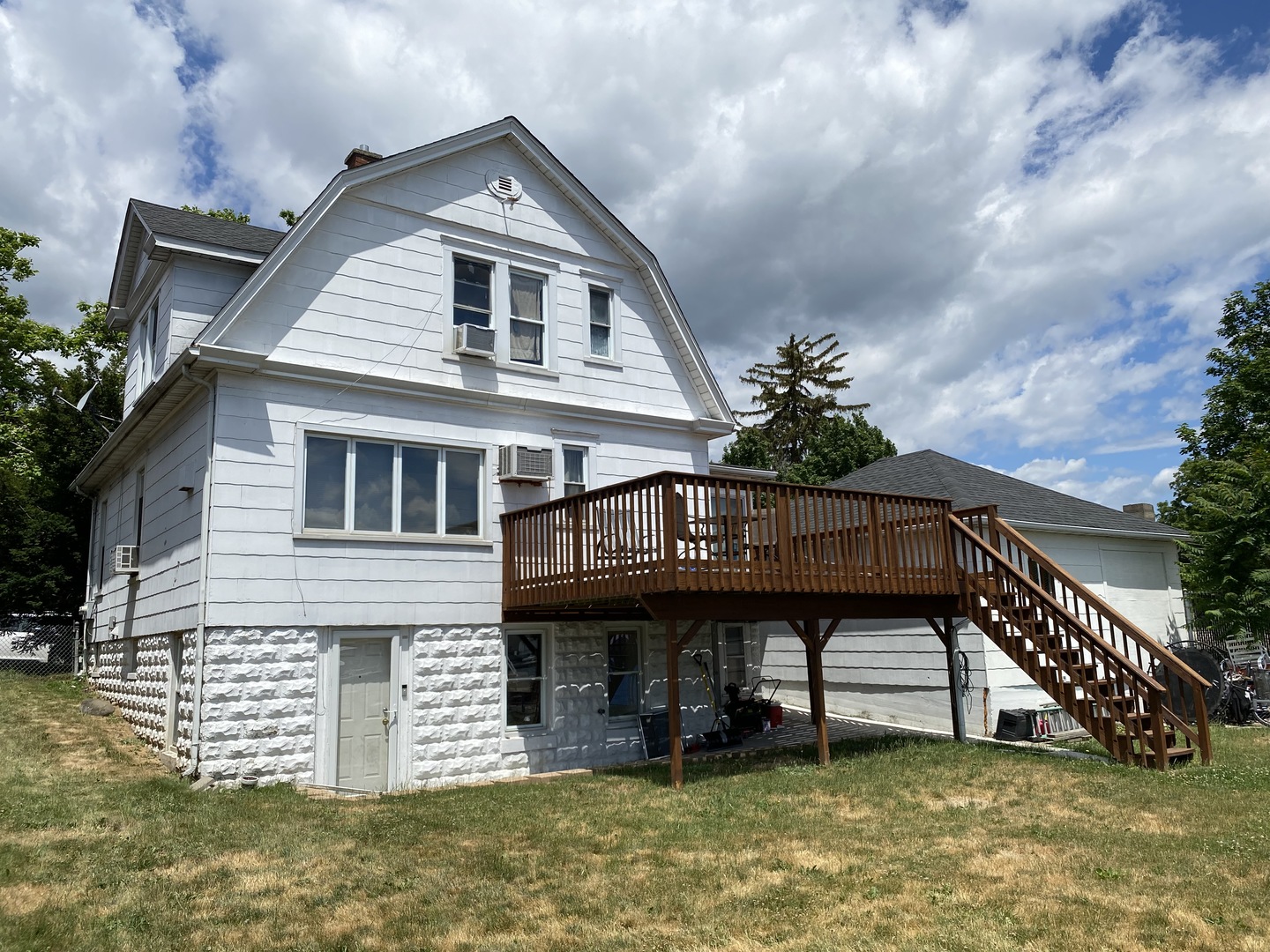 1410 Riverside Drive McHenry, IL 60050 - Photo 2 of 4 Gallery Image 2