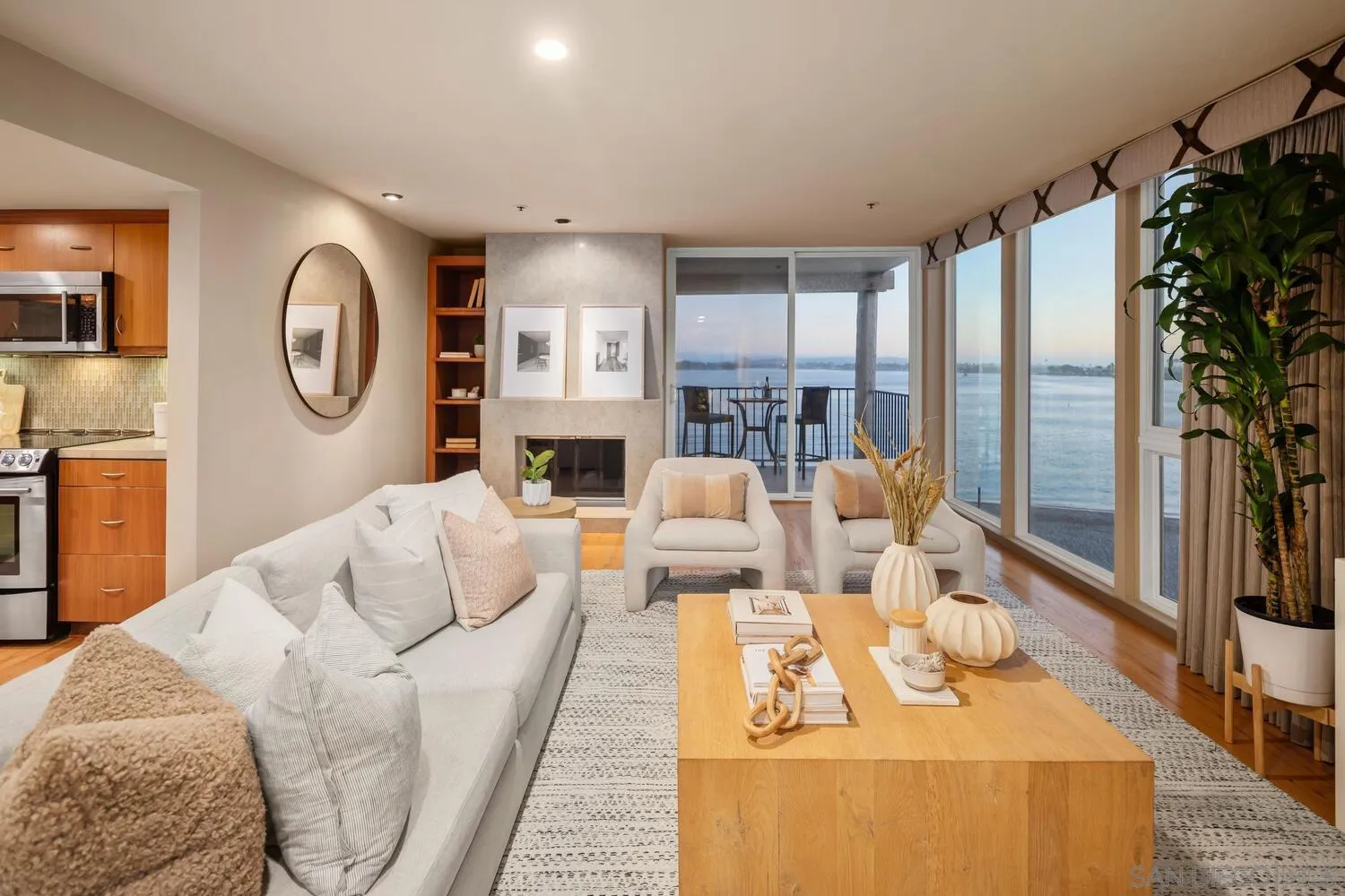 1221 Parker Place, Unit 15 San Diego, CA 92109 - Photo 12 of 62 Gallery Image 12