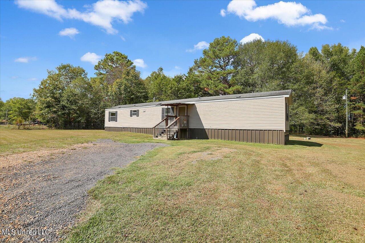 366 Foster Road Florence, MS 39073 - Photo 1 of 19 03-366 Foster Rd