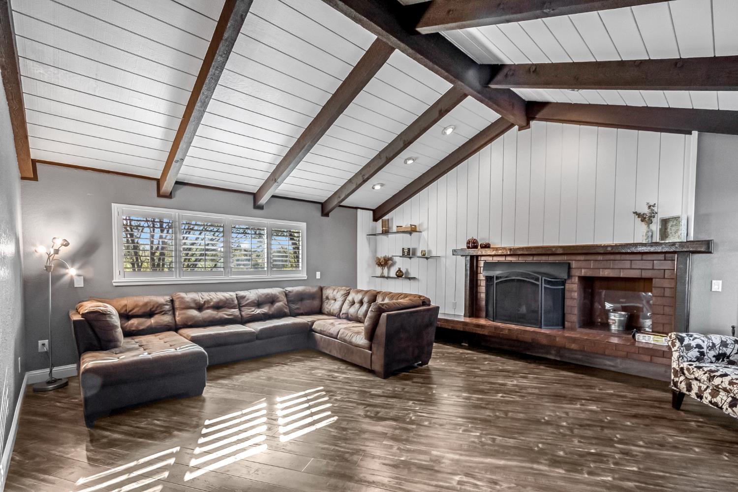 3516 Montclair Road Cameron Park, CA 95682 - Photo 4 of 56