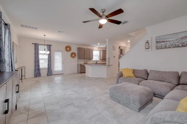 $1,900 | 508 Barbary Coast Lane, Jarrell, TX 76537
