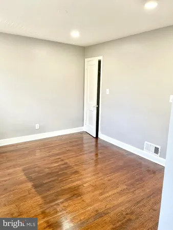 $3,400 | 565 East Nelson Avenue, Alexandria, VA 22301