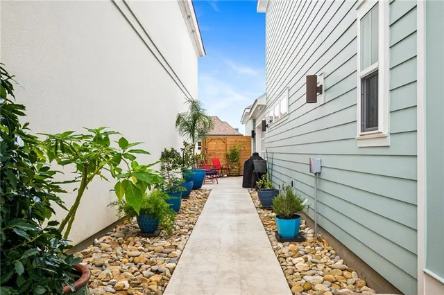 $989,000 | 560 Bocage Court, Covington, LA 70433