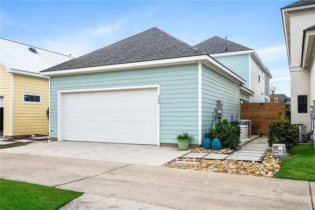 $989,000 | 560 Bocage Court, Covington, LA 70433