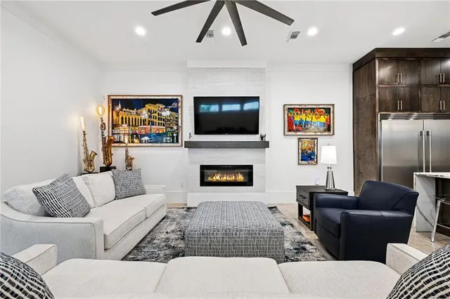 $989,000 | 560 Bocage Court, Covington, LA 70433