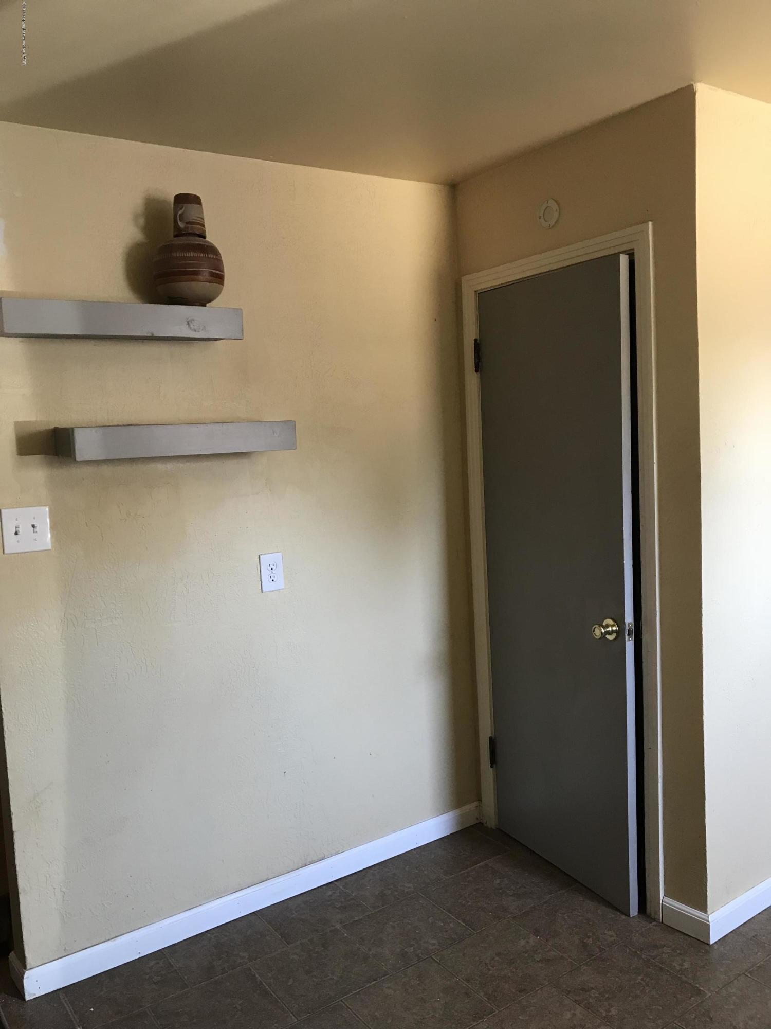 4632 Cline Road Amarillo, TX 79110 - Photo 5 of 27 a view of a small space
