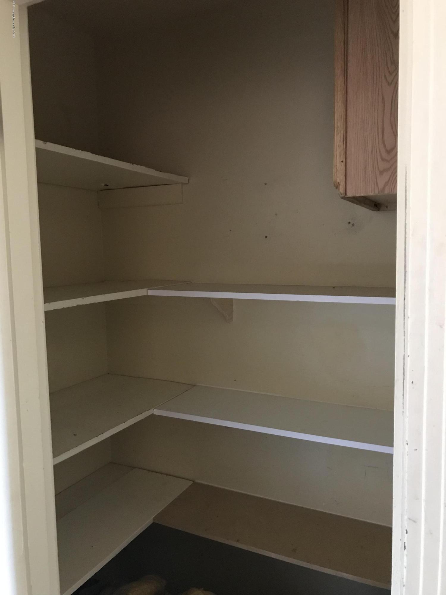 4632 Cline Road Amarillo, TX 79110 - Photo 6 of 27 a close view of closet