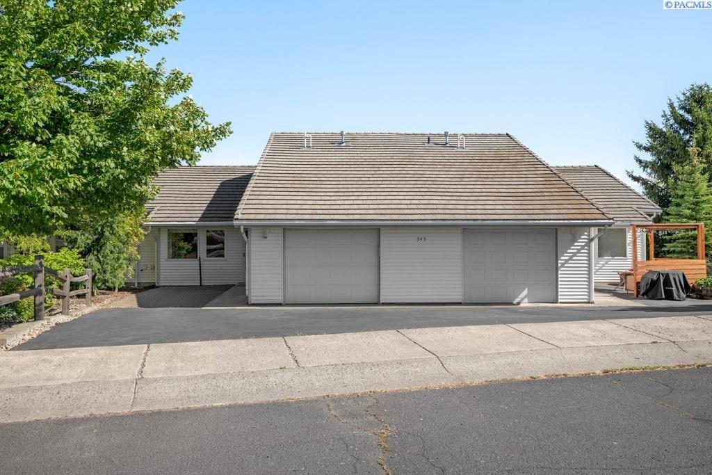 545 Southeast Quail Ridge Drive, Unit 3 Pullman, WA 99163 - Photo 5 of 29 Gallery Image 5