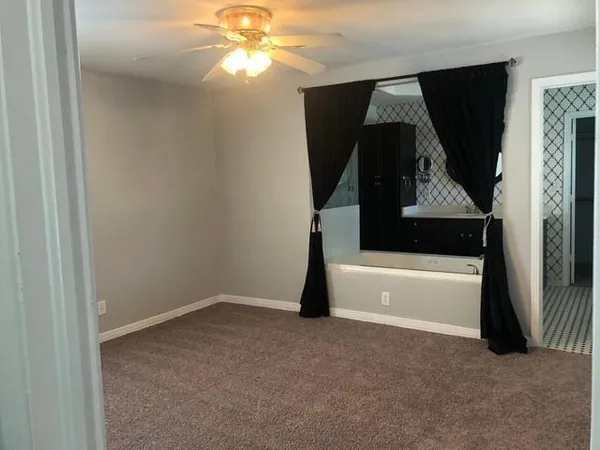 $3,250 | 3984 Park Lane, Dallas, TX 75220