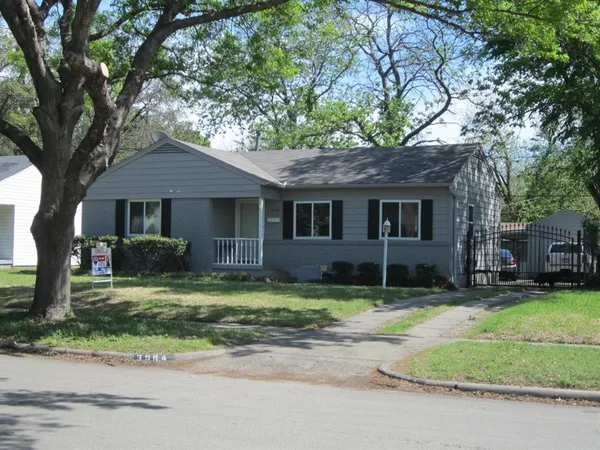 $3,250 | 3984 Park Lane, Dallas, TX 75220