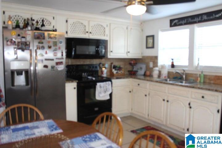 962 Arkadelphia Road Jasper, AL 35504 - Photo 7 of 26