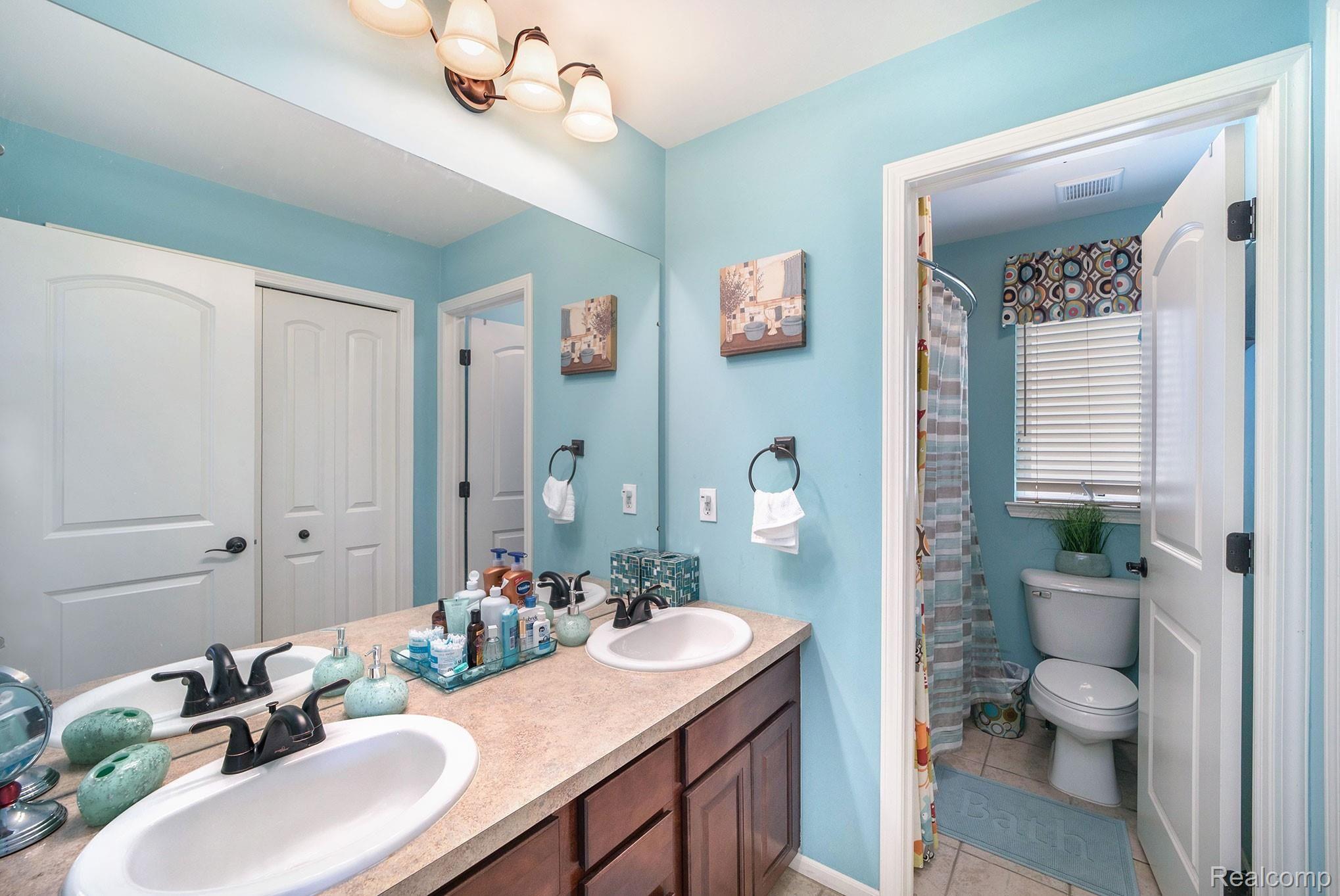 3543 Connors Drive Rochester, MI 48307 - Photo 24 of 48 017A8618.jpg