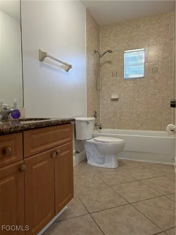 $1,900 | 3916 13th Street Southwest, Lehigh Acres, FL 33976